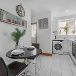 Studio Flat On London\'S Famous Brick Lane - Historic Location In The Heart Of London\'S East End