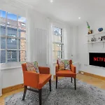 Studio Flat On London\'S Famous Brick Lane - Historic Location In The Heart Of London\'S East End